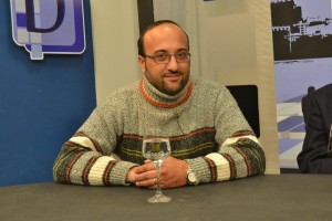 Luis Sabena Deliberando