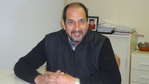 Jorge Urquía,Armstrong-y-region