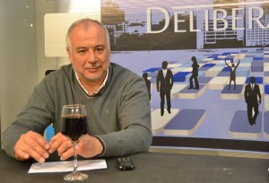 Luis-Leiva-Deliberando-Armstrong-y-region