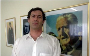 Dr. Pablo Verdecchia-Armstrong-y-Region-