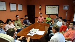 diego mansilla con emprendedores (1)