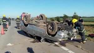 Vuelco en Armstrong.