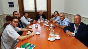 Rasetto-Gobernador-Armstrong,y,Region,