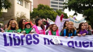 niuna010.jpg_1305449671