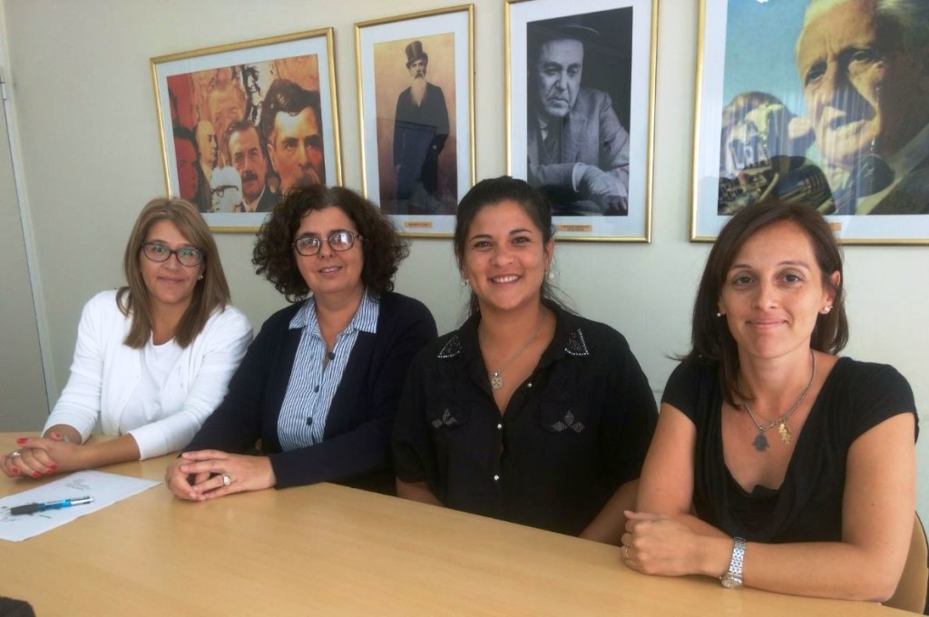 Mes-mujer-armstronense-