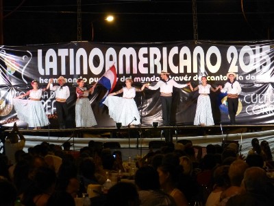 Inolvidable encuentro cultural en El Latinoamericano 2015‏.