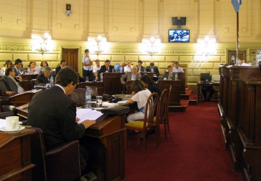 11 precandidatos a senador para el departamento Belgrano.