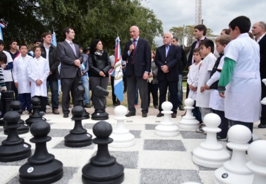 Se pondrá en funcionamiento el juego de ajedrez gigante emplazado en el “Bracito Fuerte”.