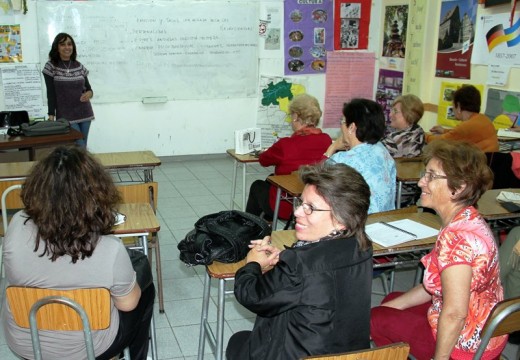 Abierta la inscripción a cursos de la UNR para adultos mayores en Cañada.
