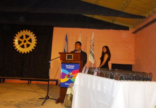 Rotary Club Armstrong hizo entrega anual al Mejor Compañero.