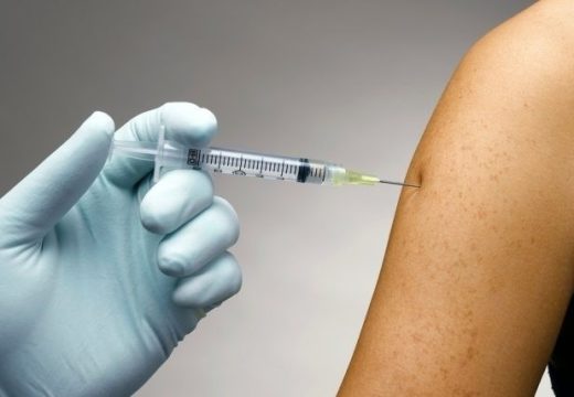 A vacunarse y tener cuidado con el mate, consejos contra la gripe A.