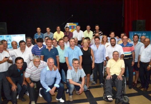Intendentes y presidentes comunales justicialistas se reunieron en Pérez.