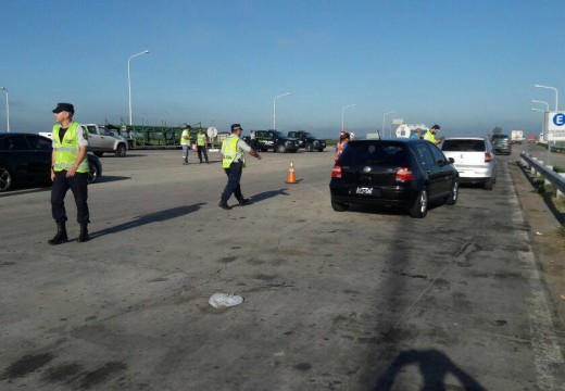 Se realizó un operativo de seguridad vial en la autopista Rosario Córdoba