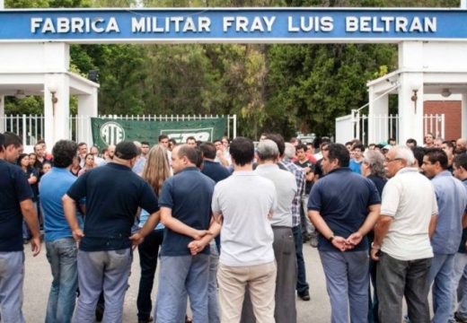 Treinta y cinco trabajadores despedidos en Fábrica Militar de Fray Luis Beltrán.