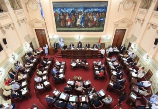 La Legislatura retoma el debate: Diputados trata este lunes las leyes que envió Perotti