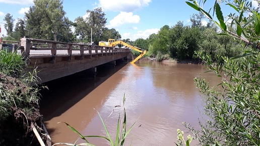 Vialidad Nacional finaliza tareas en el puente de la Ex-Ruta 9 sobre el Río Carcarañá.