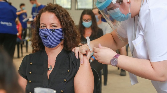 COVID-19: La provincia sumó nuevas localidades al operativo de vacunación docente.