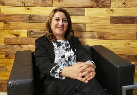 Deliberando: Sec. de Gno. Daniela Pérez y Candidata a Dip. Nac. Mónica Fein.