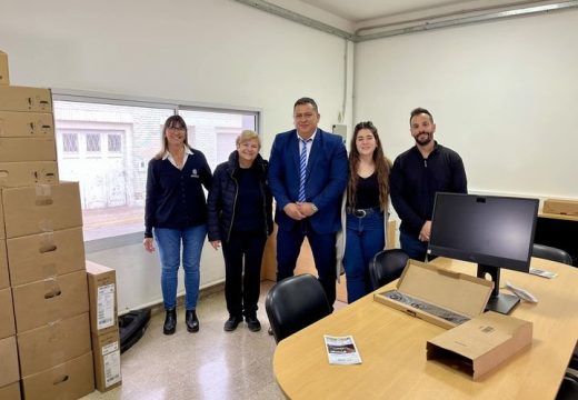 Cañada de Gómez. Municipio recibió equipamiento para aulas de capacitación.