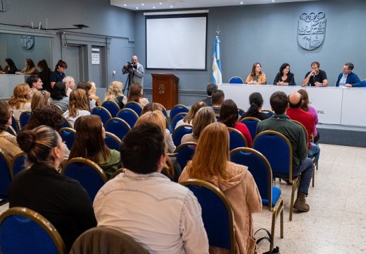 Se firmó un acta acuerdo por los cursos que se ofrecen junto al Centro de Capacitación Laboral(CECLA) N° 111.