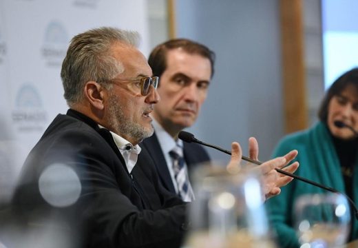 Lewandowski presentó la Ley de Inversiones Productivas: «La salida de la Argentina es con industrialización, valor agregado en origen y creación de trabajo»