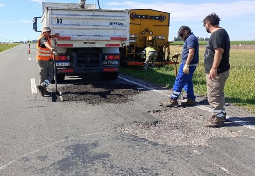 Trabajos de Vialidad Nacional en las Rutas 33 y 178.