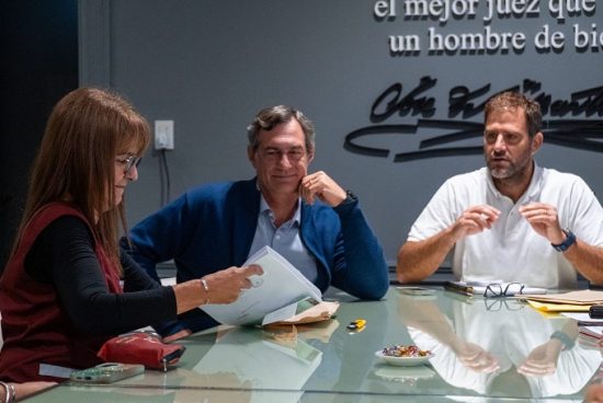 Apertura de sobres Licitación Pública N° 04/2026