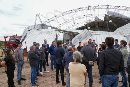 Departamento Belgrano: Pullaro visitó establecimientos productivos afectados por el temporal.
