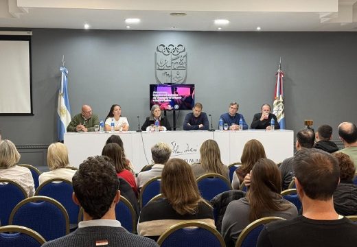 Verdecchia impulsó un nuevo sistema de transporte para conectar el corredor de la Ruta 9.