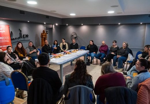 Armstrong y Tortugas fortalecen la prevención y atención de adicciones junto a APRECOD.